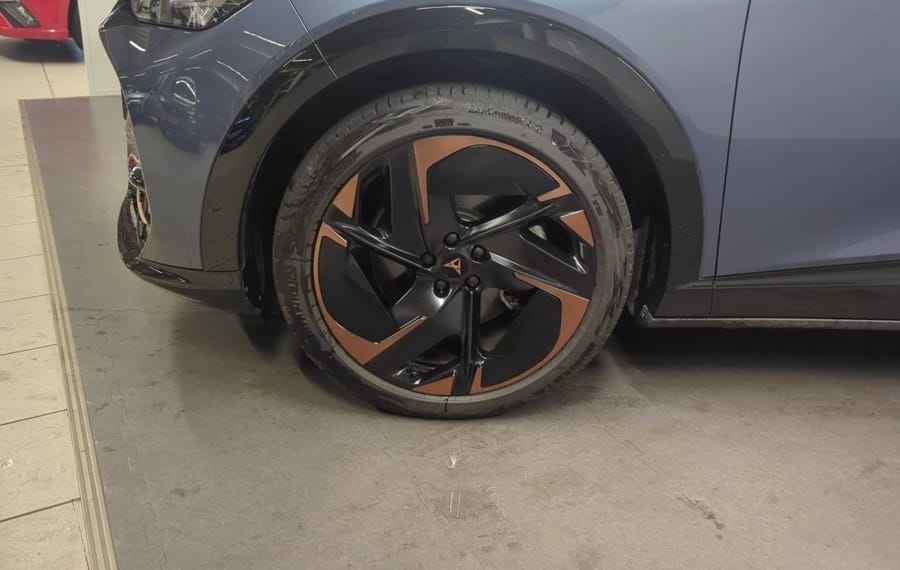 Choisissez votre cupra tavascanelectrique chez CarGo Flex
