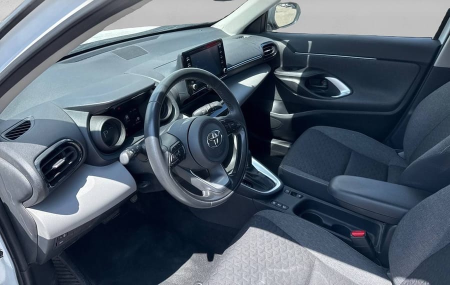 Choisissez votre toyota yariscross chez CarGo Flex