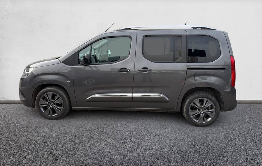 Choisissez votre toyota proacecityverso chez CarGo Flex