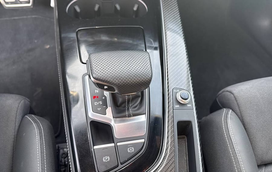 Choisissez votre audi a4 chez CarGo Flex