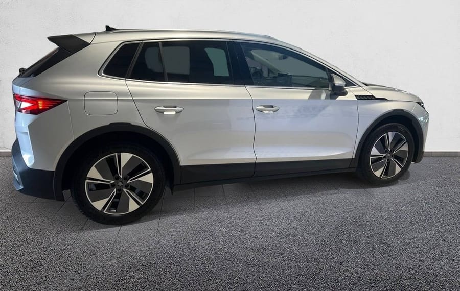 Choisissez votre skoda elroqelectrique chez CarGo Flex