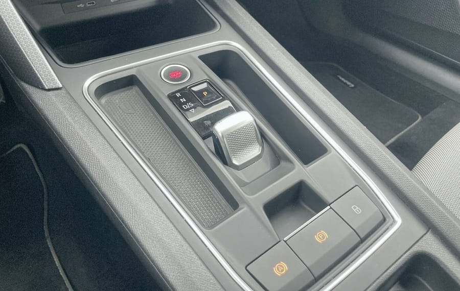 Choisissez votre seat leon chez CarGo Flex