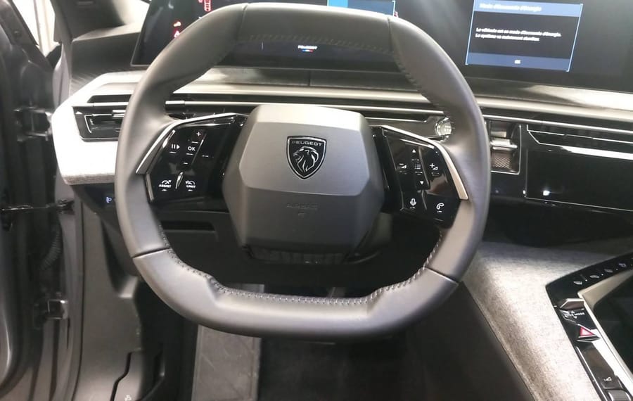 Choisissez votre peugeot 5008 chez CarGo Flex