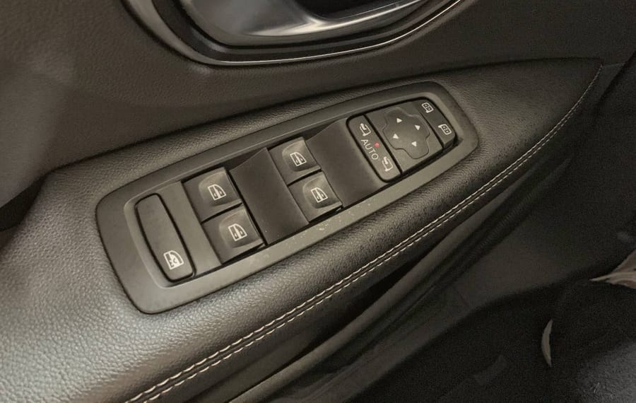 Choisissez votre renault grandscenic chez CarGo Flex