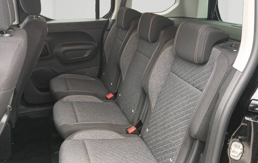 Choisissez votre peugeot rifter chez CarGo Flex