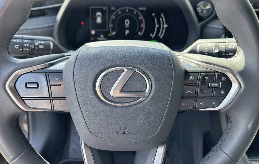 Choisissez votre lexus lbx chez CarGo Flex
