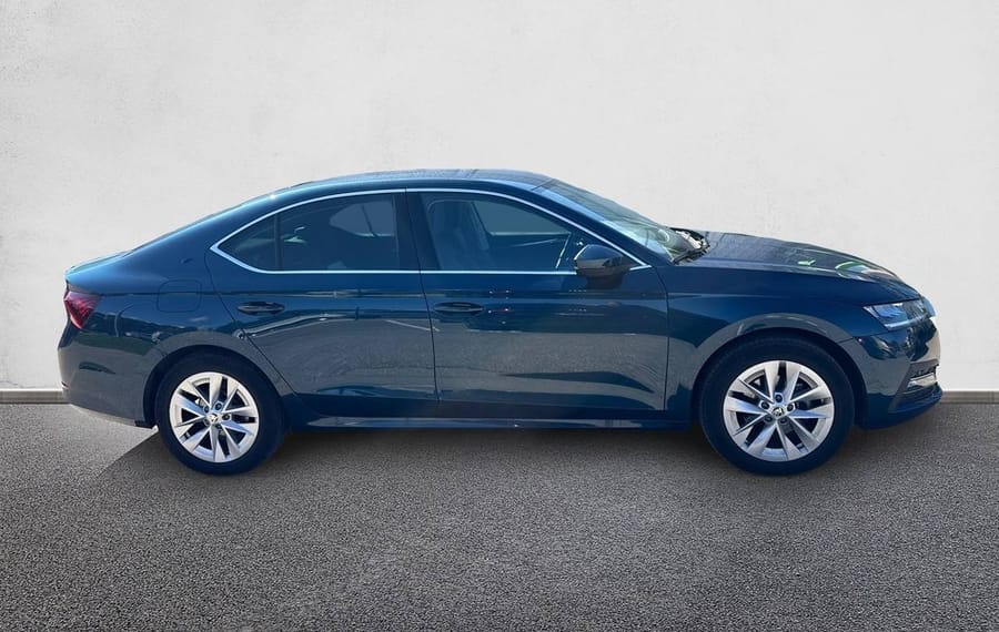 Choisissez votre skoda octavia chez CarGo Flex