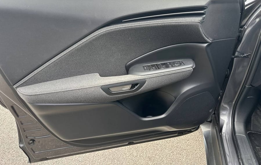 Choisissez votre lexus lbx chez CarGo Flex