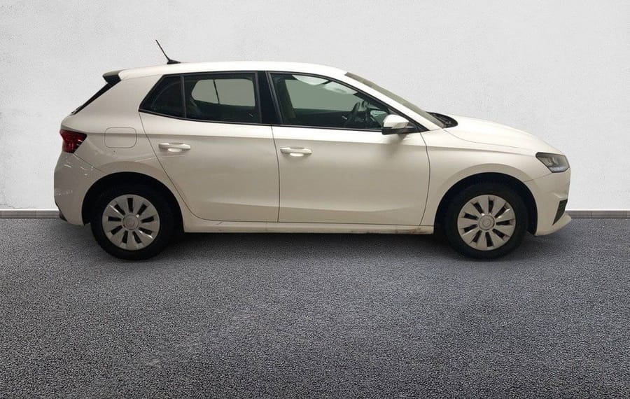 Choisissez votre skoda fabia chez CarGo Flex