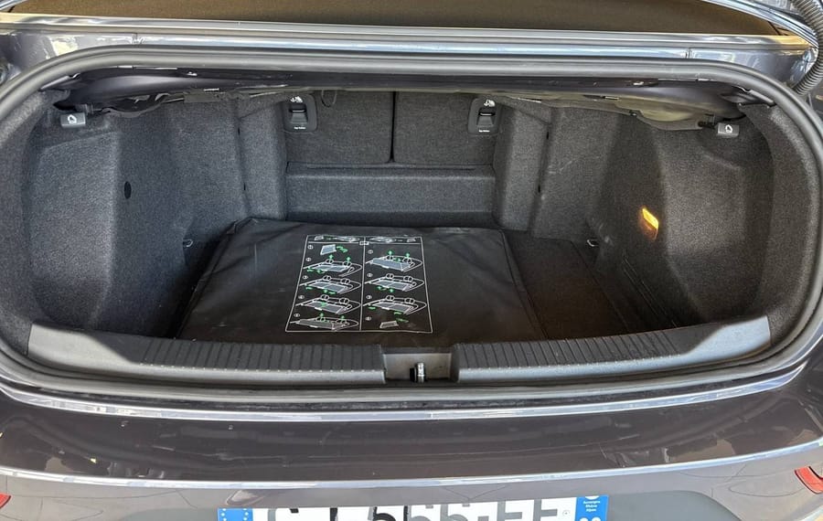 Choisissez votre volkswagen troccabriolet chez CarGo Flex