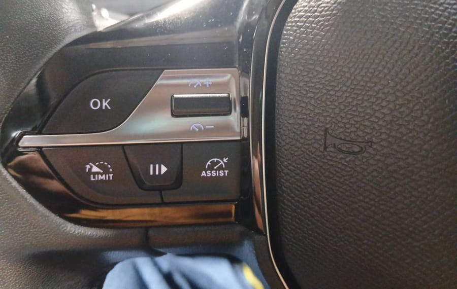 Choisissez votre peugeot 308 chez CarGo Flex