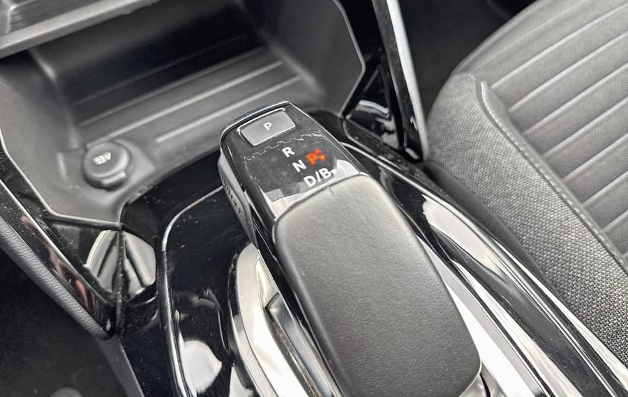 Choisissez votre peugeot 208electrique chez CarGo Flex