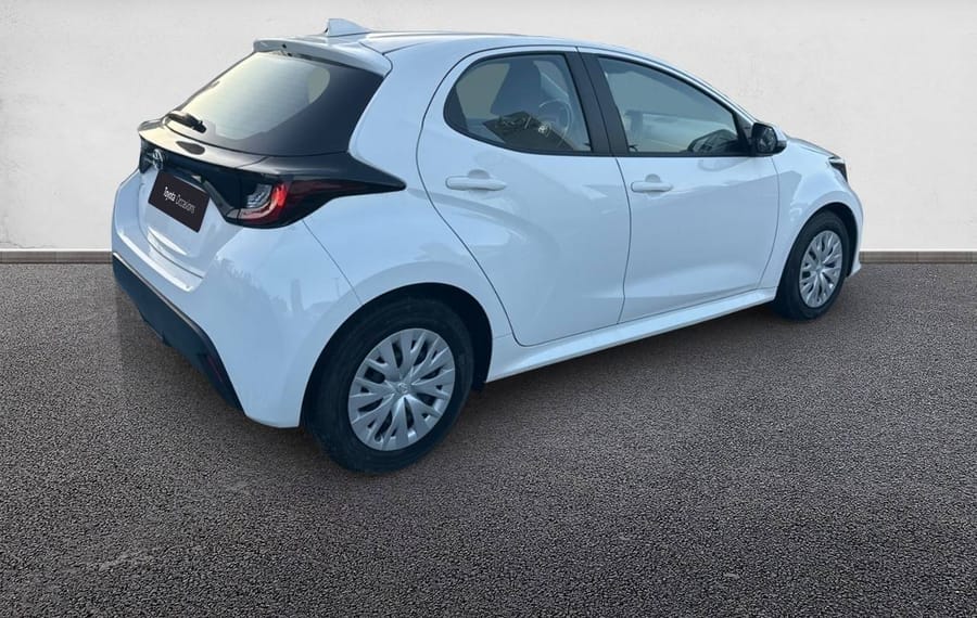 Choisissez votre toyota yaris chez CarGo Flex