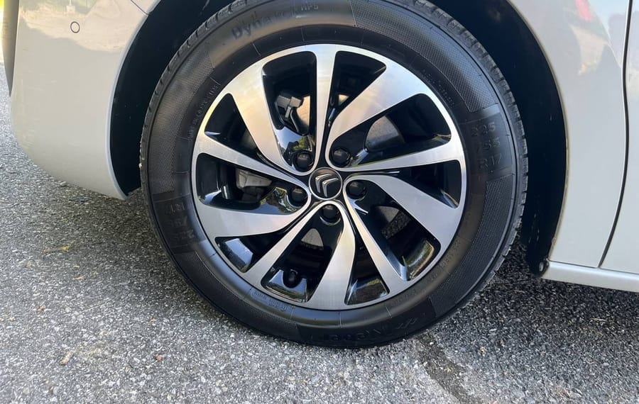 Choisissez votre citroen spacetourerelectrique chez CarGo Flex