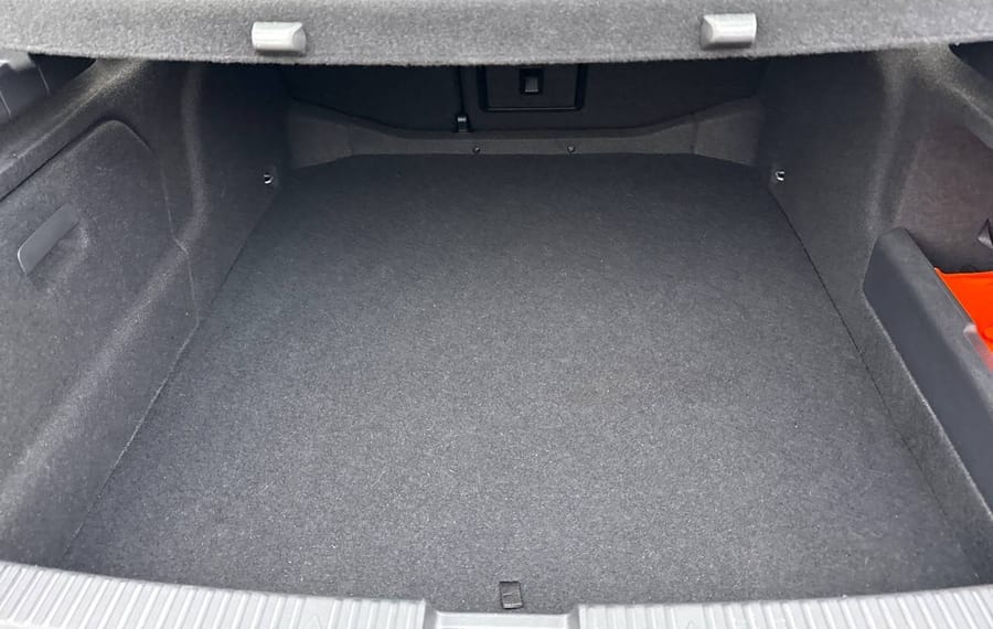 Choisissez votre skoda superb chez CarGo Flex