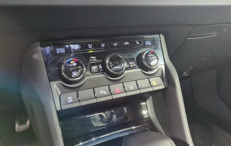 Choisissez votre skoda karoq chez CarGo Flex