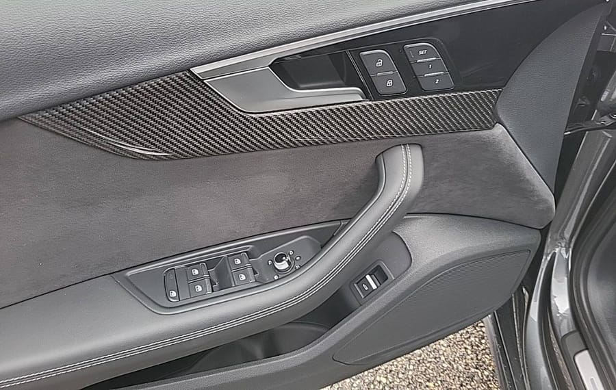 Choisissez votre audi a4 chez CarGo Flex