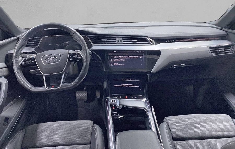 Choisissez votre audi etronelectrique chez CarGo Flex
