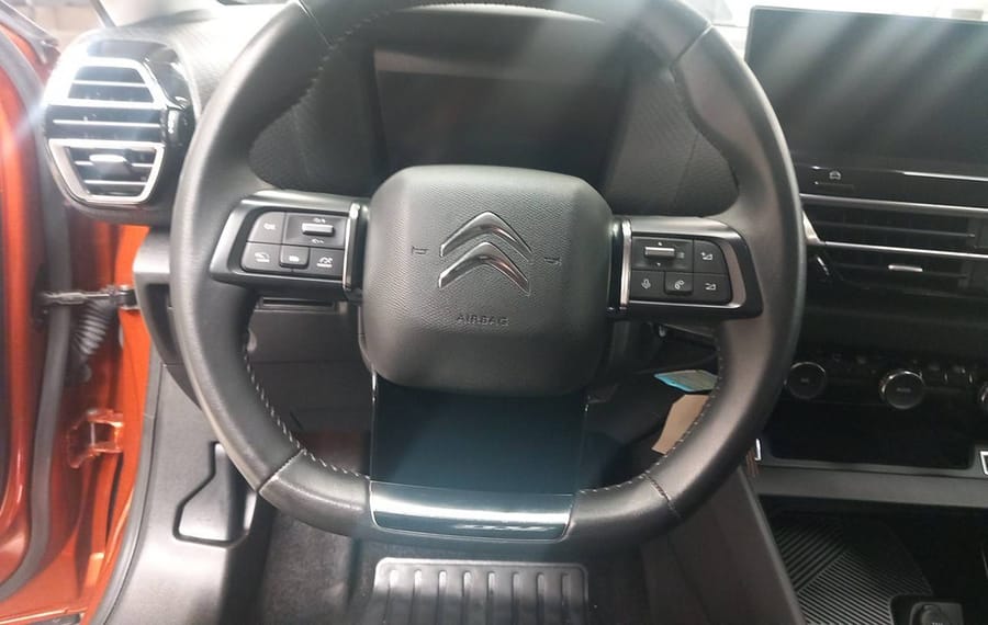 Choisissez votre citroen c4electrique chez CarGo Flex