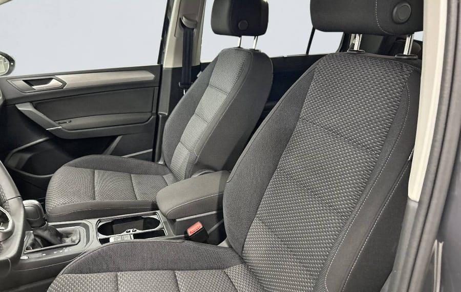 Choisissez votre volkswagen touran chez CarGo Flex
