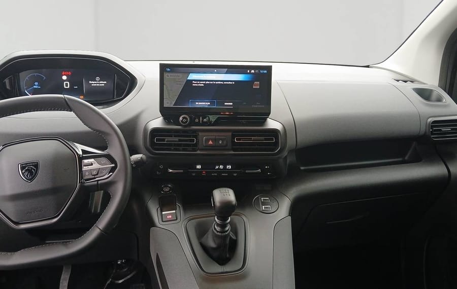 Choisissez votre peugeot rifter chez CarGo Flex