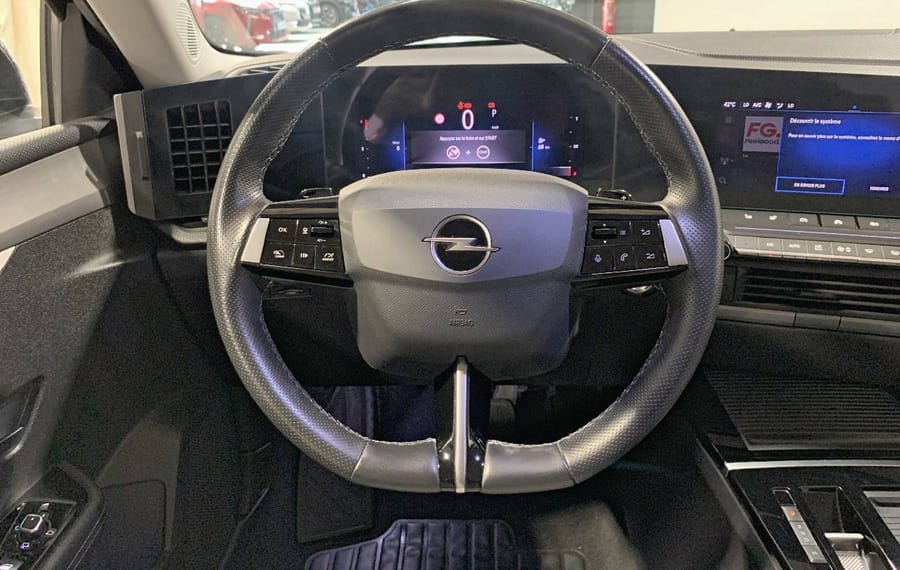 Choisissez votre opel astra chez CarGo Flex