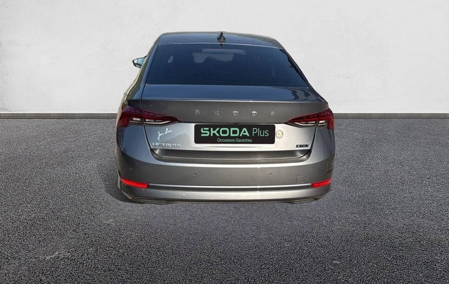 Choisissez votre skoda octavia chez CarGo Flex
