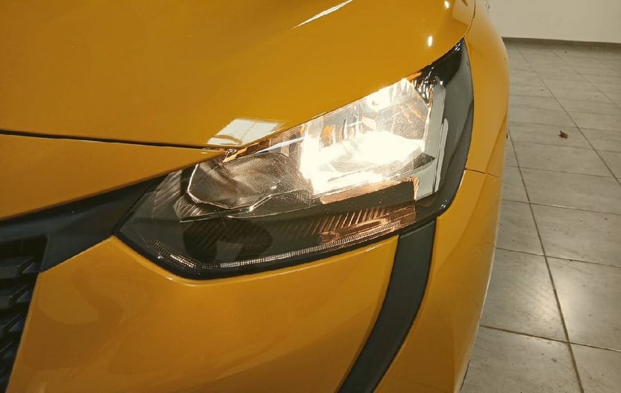 Choisissez votre peugeot 208 chez CarGo Flex