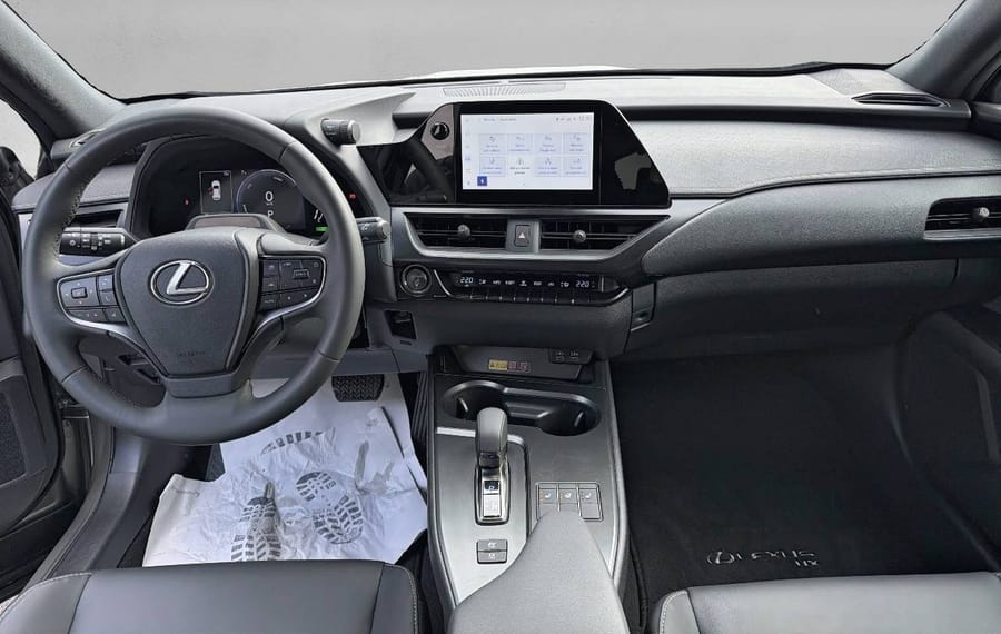 Choisissez votre lexus ux chez CarGo Flex