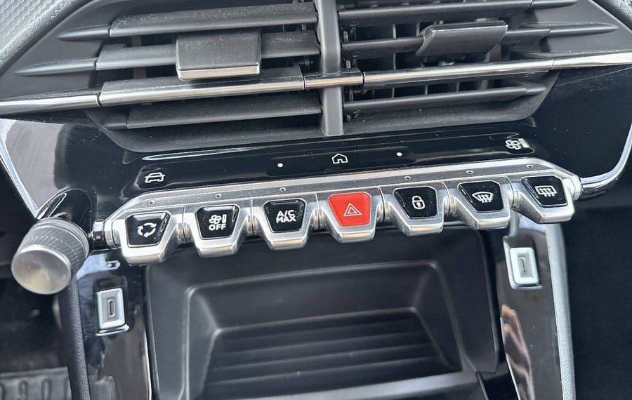 Choisissez votre peugeot 208 chez CarGo Flex