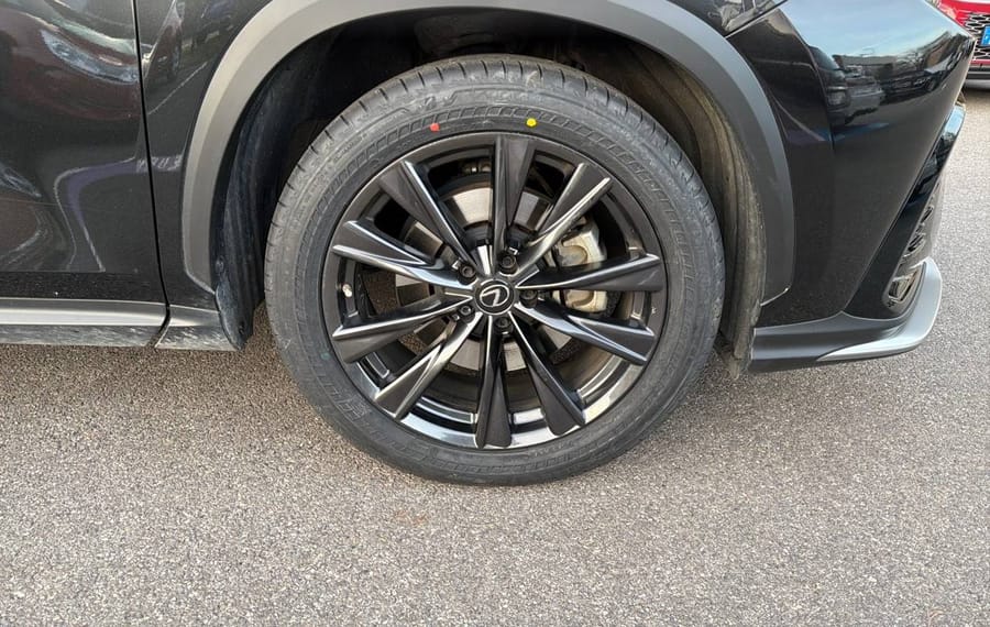 Choisissez votre lexus nx chez CarGo Flex