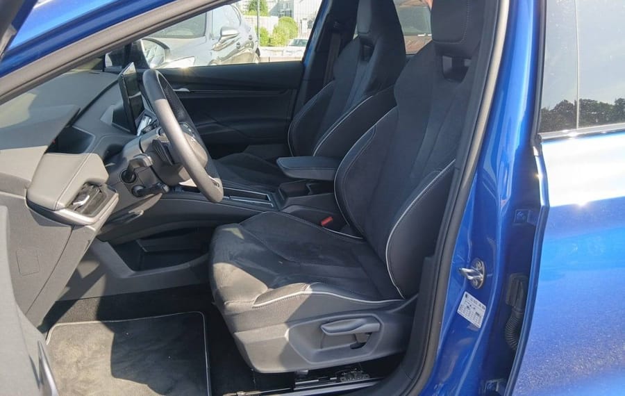 Choisissez votre skoda elroqelectrique chez CarGo Flex