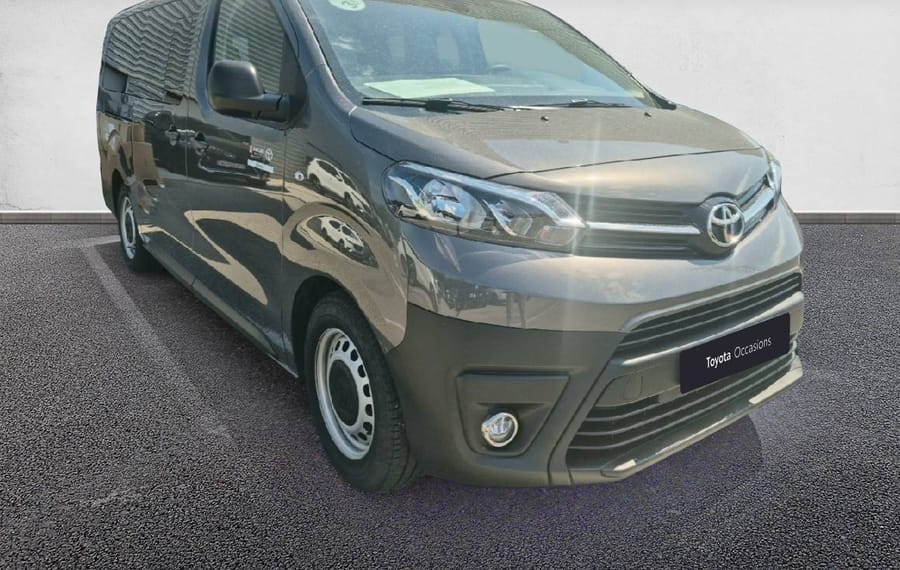 Choisissez votre toyota proacecombi chez CarGo Flex