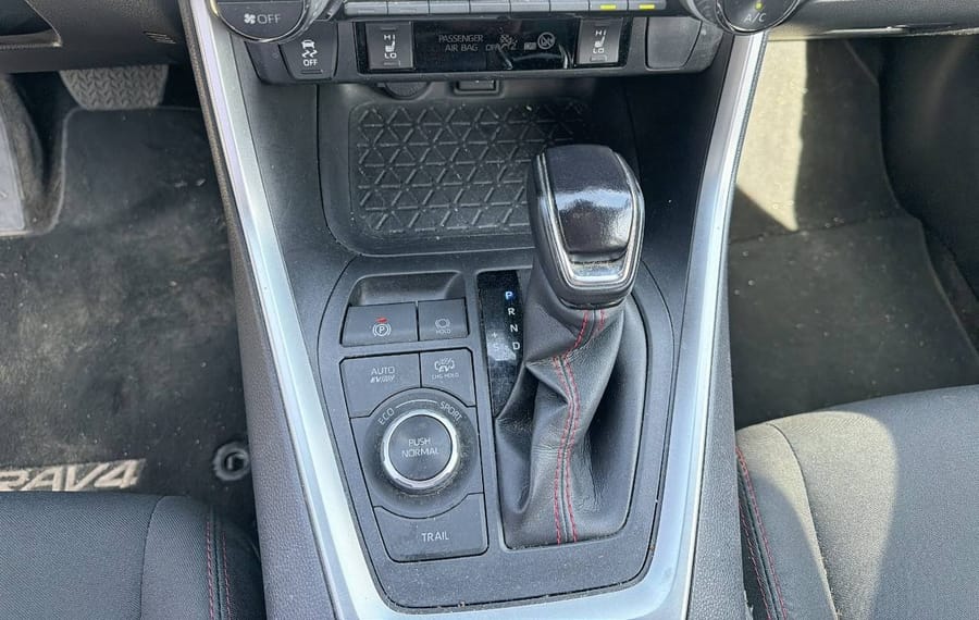 Choisissez votre toyota rav4 chez CarGo Flex