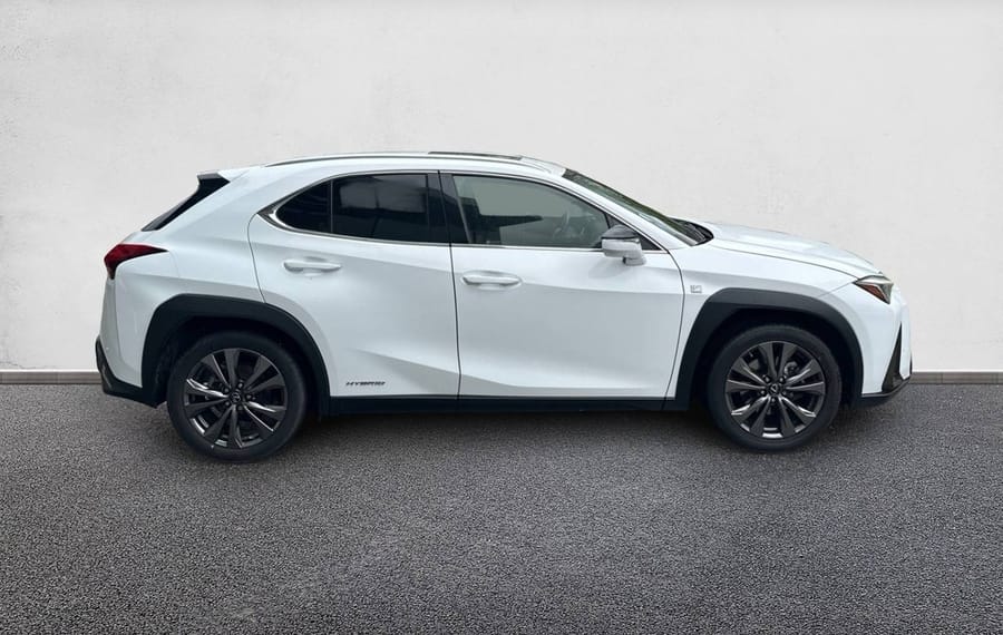 Choisissez votre lexus ux chez CarGo Flex