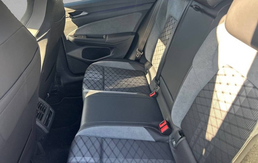 Choisissez votre volkswagen golf chez CarGo Flex