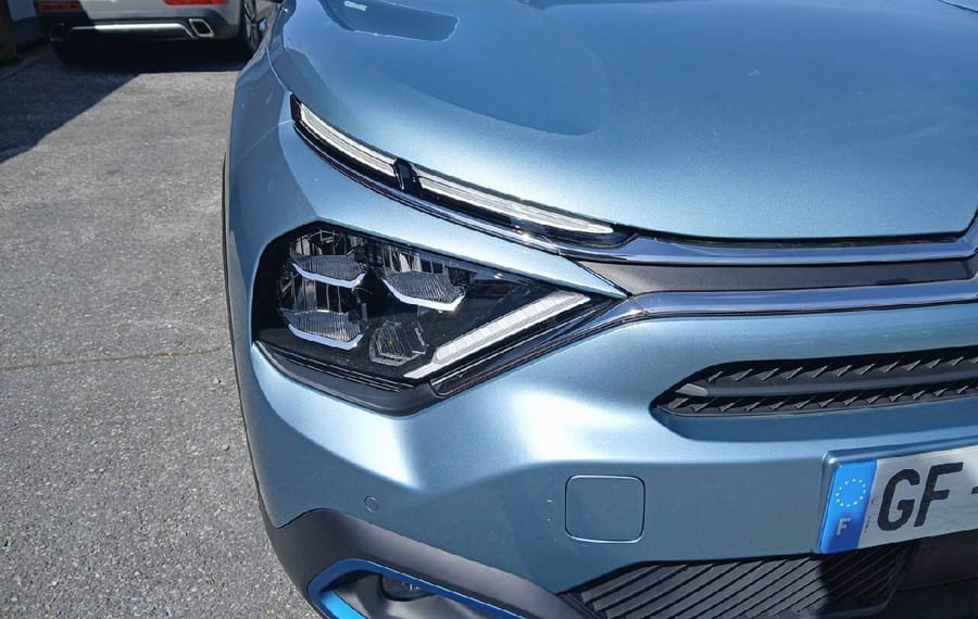 Choisissez votre citroen c4electrique chez CarGo Flex