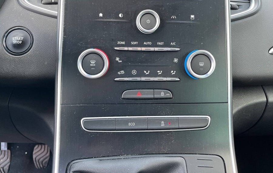 Choisissez votre renault grandscenic chez CarGo Flex