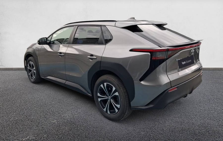 Choisissez votre toyota bz4xelectrique chez CarGo Flex