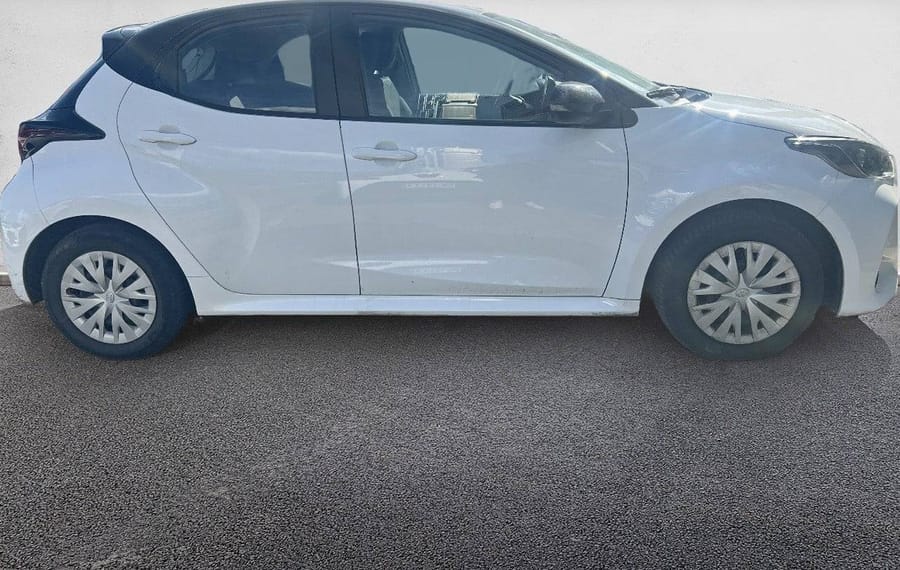 Choisissez votre toyota yaris chez CarGo Flex