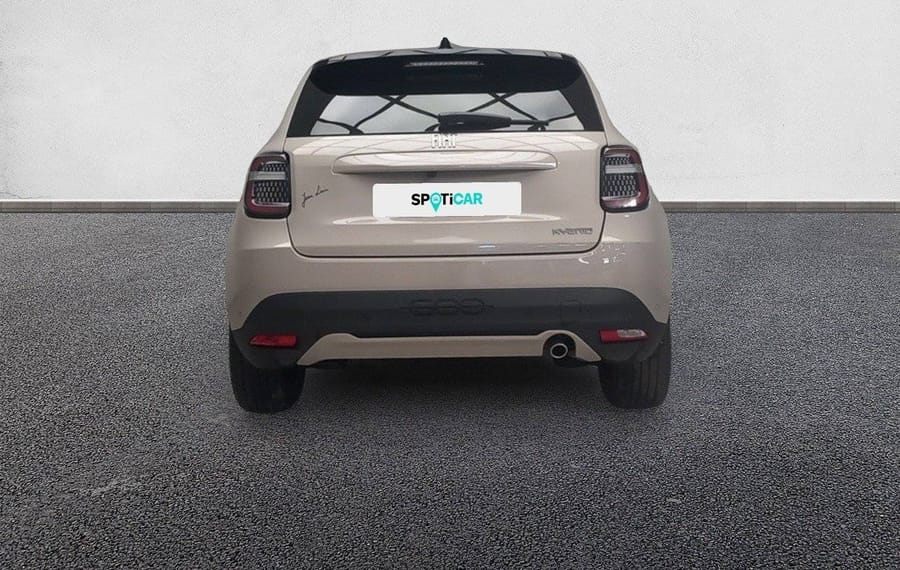Choisissez votre fiat 600 chez CarGo Flex