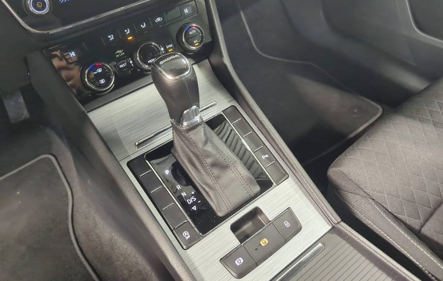 Choisissez votre skoda superbbreak chez CarGo Flex