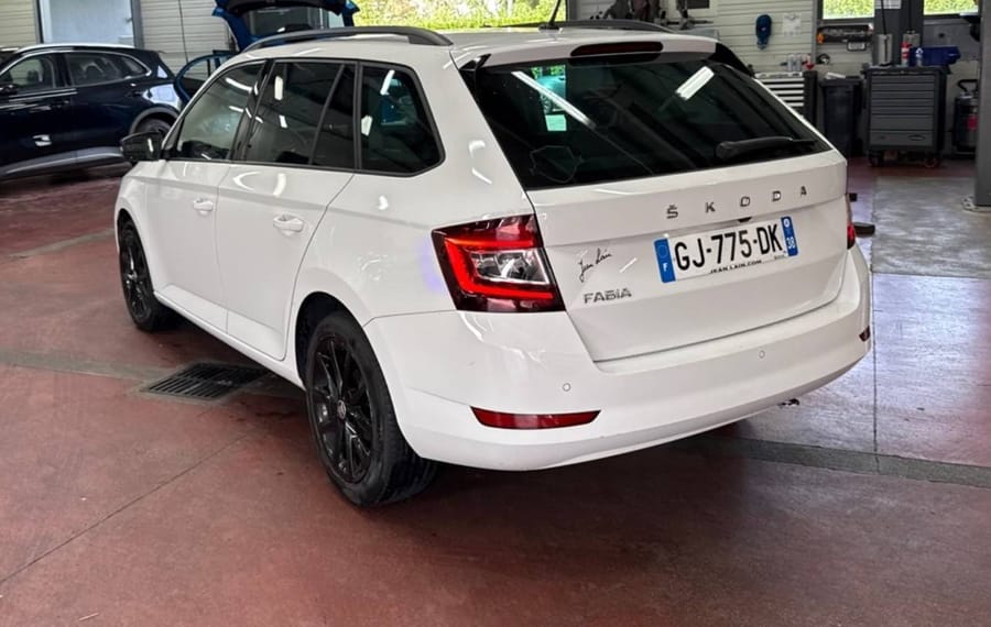 Choisissez votre skoda fabiabreak chez CarGo Flex