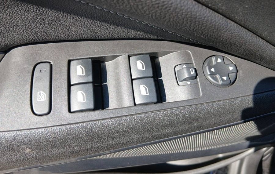 Choisissez votre opel crossland chez CarGo Flex