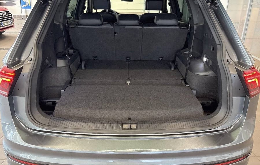 Choisissez votre volkswagen tiguanallspace chez CarGo Flex