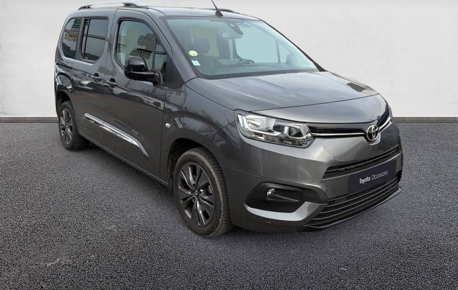 Choisissez votre toyota proacecityverso chez CarGo Flex