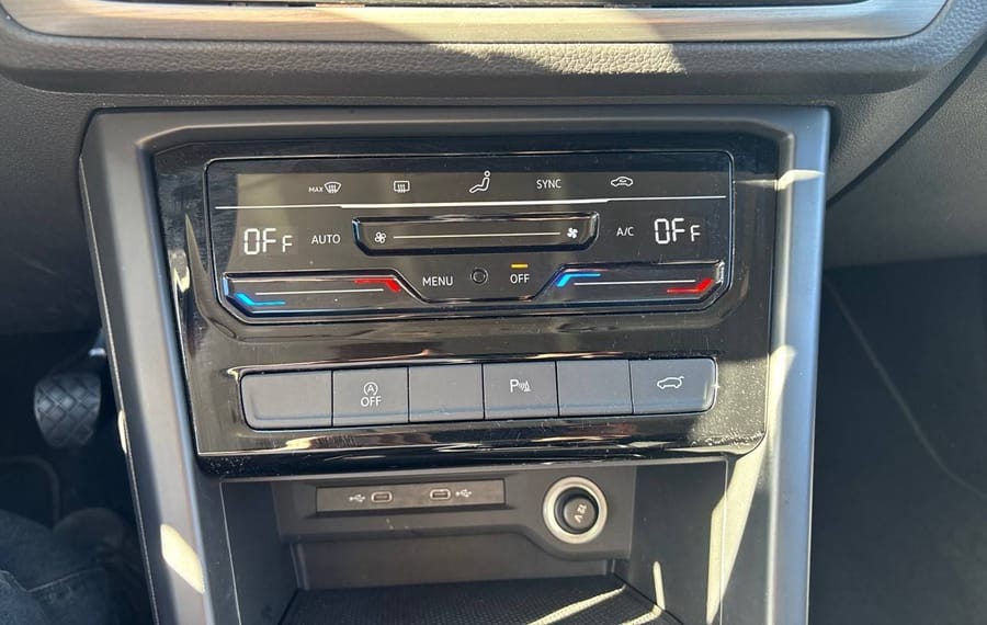Choisissez votre volkswagen touran chez CarGo Flex
