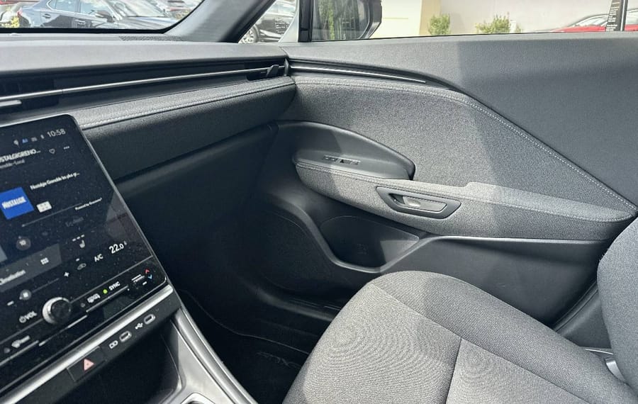 Choisissez votre lexus lbx chez CarGo Flex