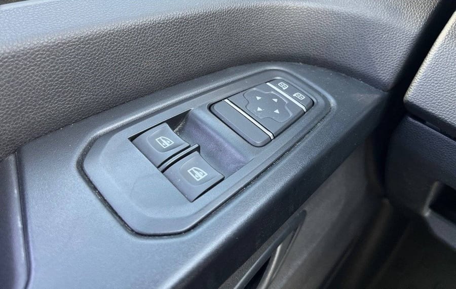 Choisissez votre renault traficcombi chez CarGo Flex