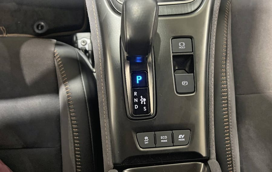 Choisissez votre lexus lbx chez CarGo Flex